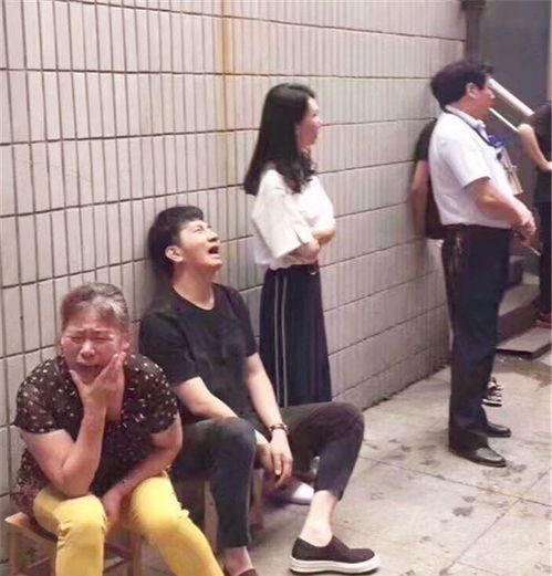 月嫂2万月薪不做家务