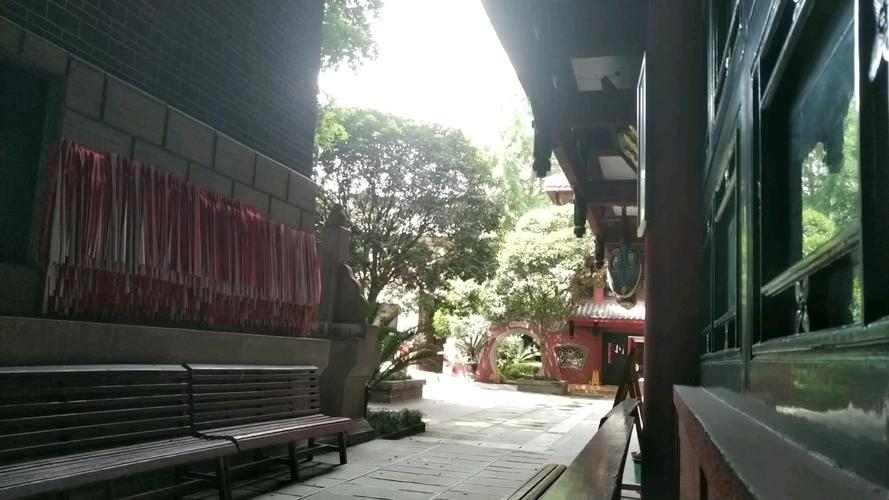 巨蟹座女生的性格特点 巨蟹座女生的性格特点