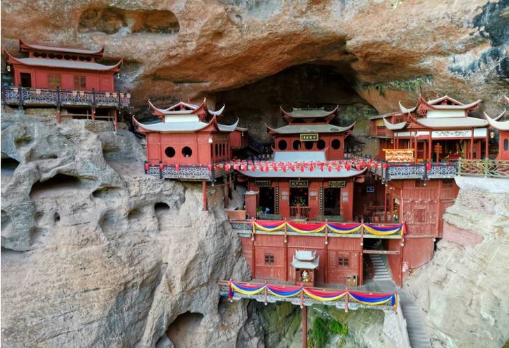 2025年属鼠的爱情运势 属鼠的人2018年运程好不好