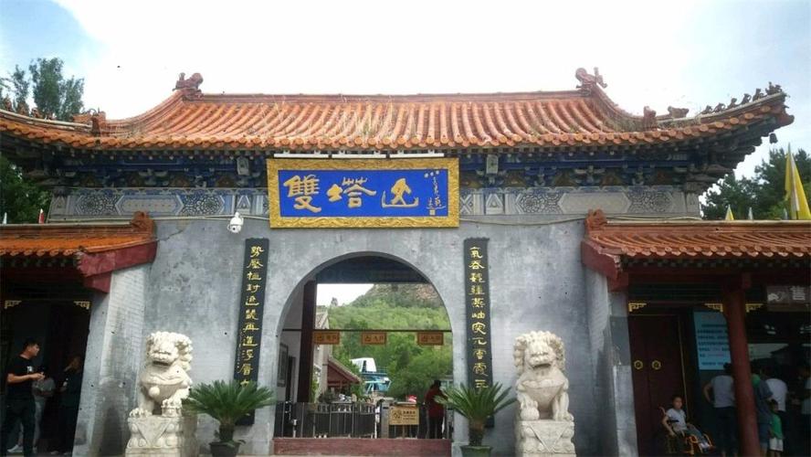 本命年衣服全家会不会影响恋爱运势让人担心(本命年衣服全家会导致恋爱失败 本命年衣服全家会不会影响恋爱运势让人担心(本命年衣服全家会导致恋爱失败