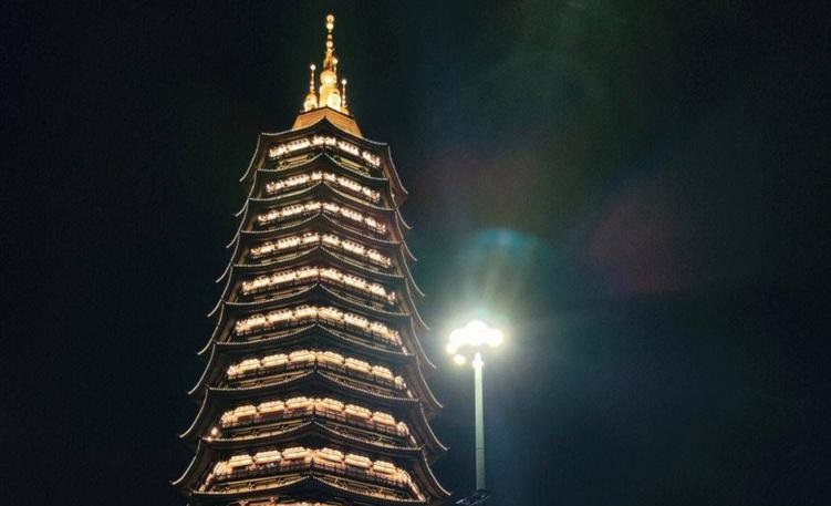 张雨绮生双胞胎是试管张雨绮双胞胎是自己生 张雨绮生双胞胎是试管张雨绮双胞胎是自己生