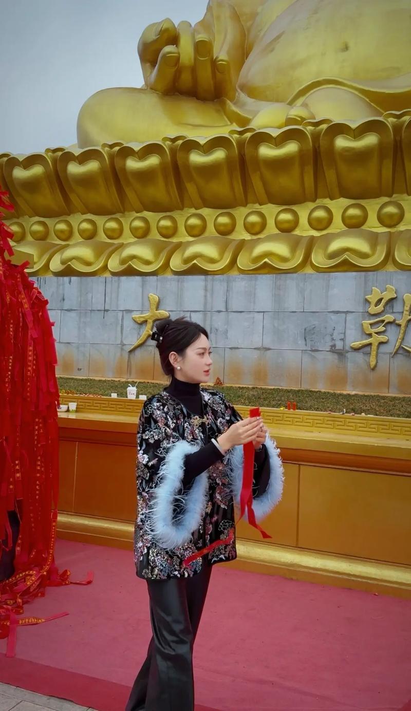 时坐伤官正印 为喜聪明为忌不宜 时坐伤官正印 为喜聪明为忌不宜