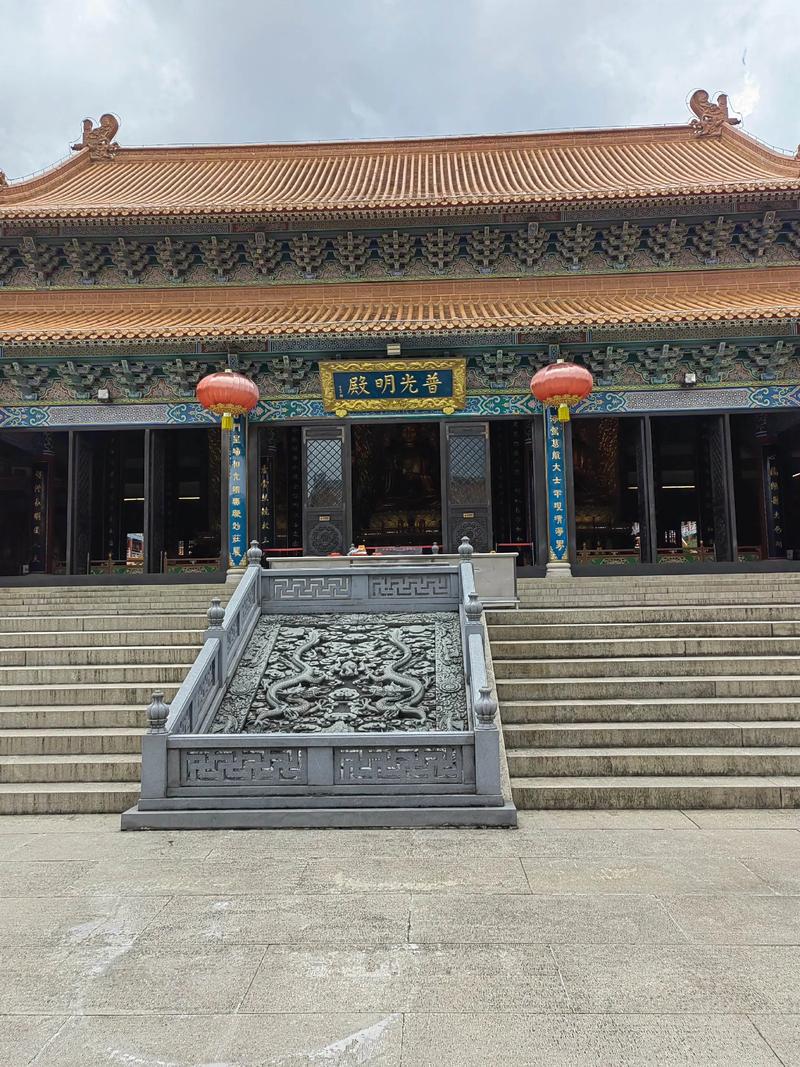 蛇要佩戴什么旺自己 生肖蛇佩戴什么招财 蛇要佩戴什么旺自己 生肖蛇佩戴什么招财