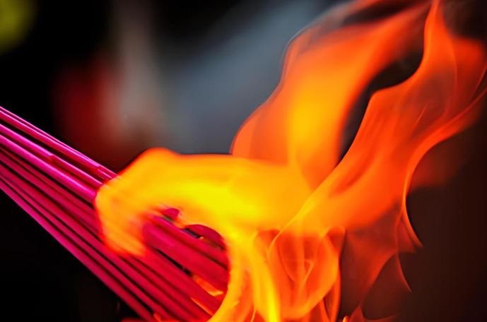 生辰八字测算流年大运 八字流年大运排盘