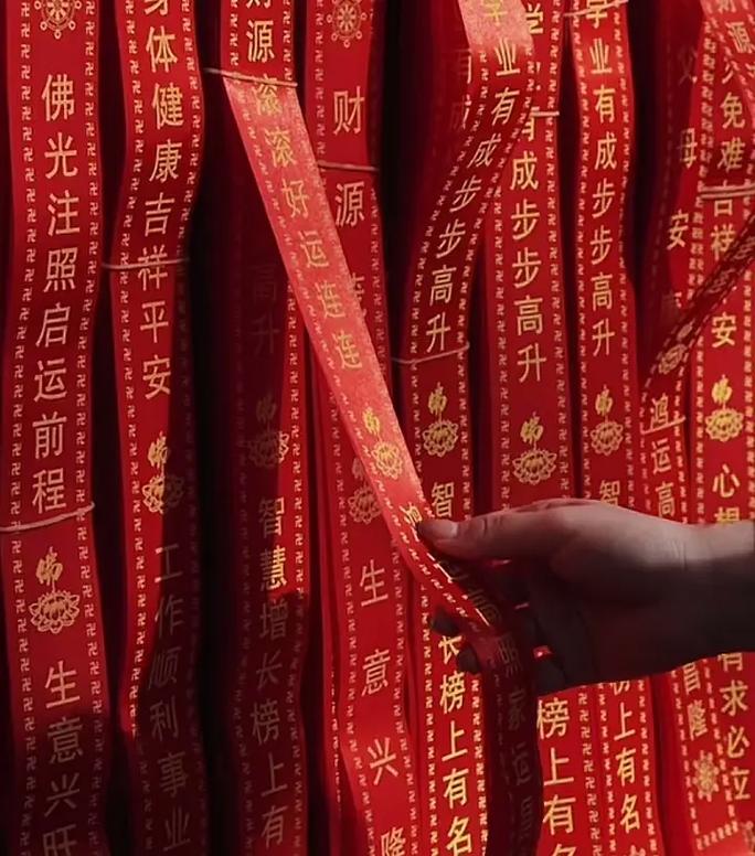 麦玲玲算一次八字多少钱 我在麦玲玲的官网上 麦玲玲算一次八字多少钱 我在麦玲玲的官网上