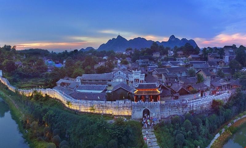 女性手上9个斗 女性手上9个斗