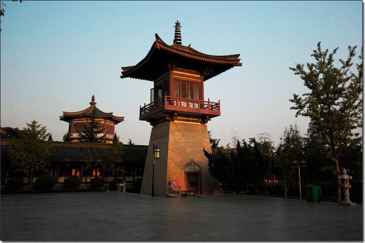 16高塔（The Tower）象征无可避免的改变