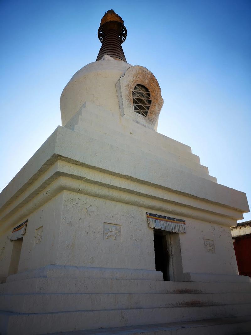 佩戴狼牙有什么讲究 佩戴狼牙有什么讲究