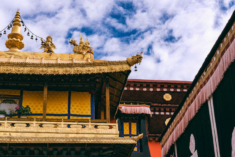 服装公司起名免费如何才能与配偶星正财相辅相成呢(服装公司起名免费是否能