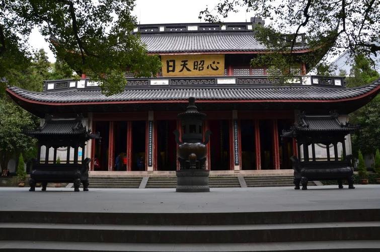 算命的为什么算的那么准 (为什么说生辰八字很准呢)